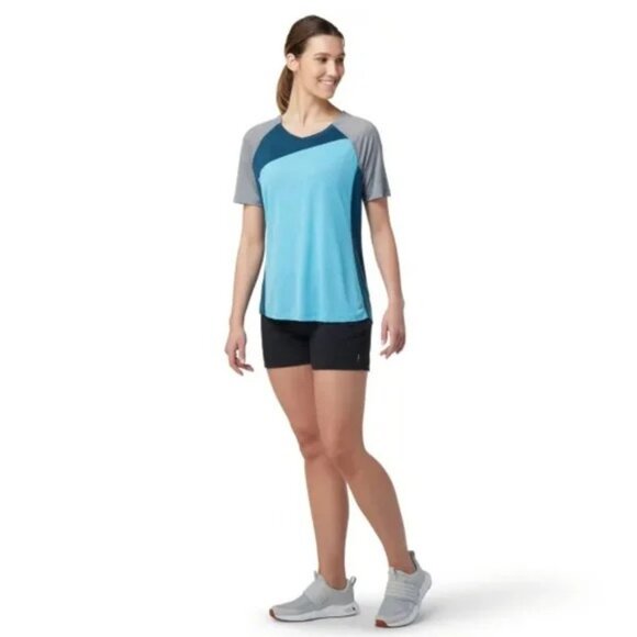 Smartwool Women's Merino Sport Ultralite Mountain Bike Short-Sleeve Tee - Picture 2 of 7